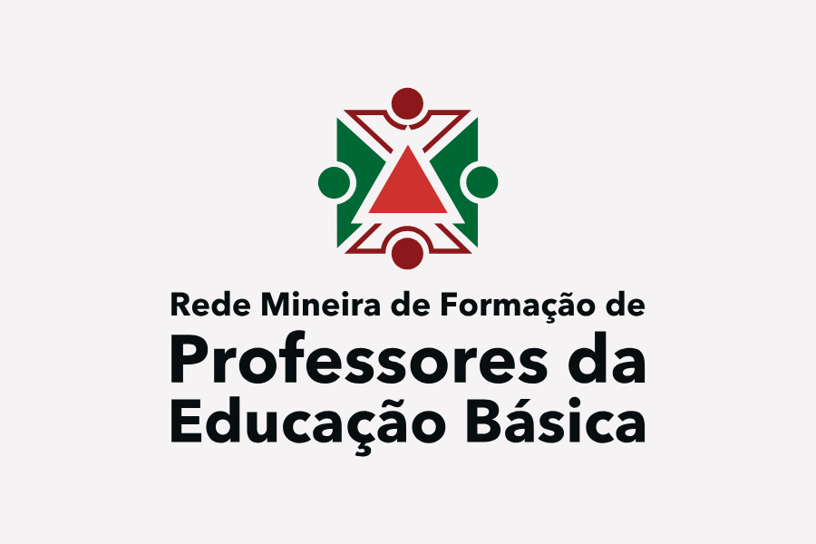 Quadrado formado por 4 triângulos verdes e vermelhos alternados, com triângulo vermelho ao centro. 