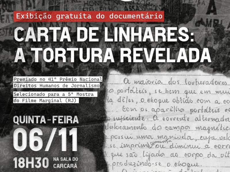 Foto em preto e branco de uma multidão. Sobre ela, outra foto, de um pedaço da carta tema do filme, escrita à mão. 